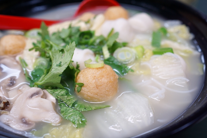 Tao Garden Restaurant: Thin Rice Noodle in Pepper Fish Soup
